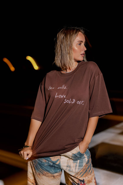 Oversized T-Shirt Chocolate "Love Sold"