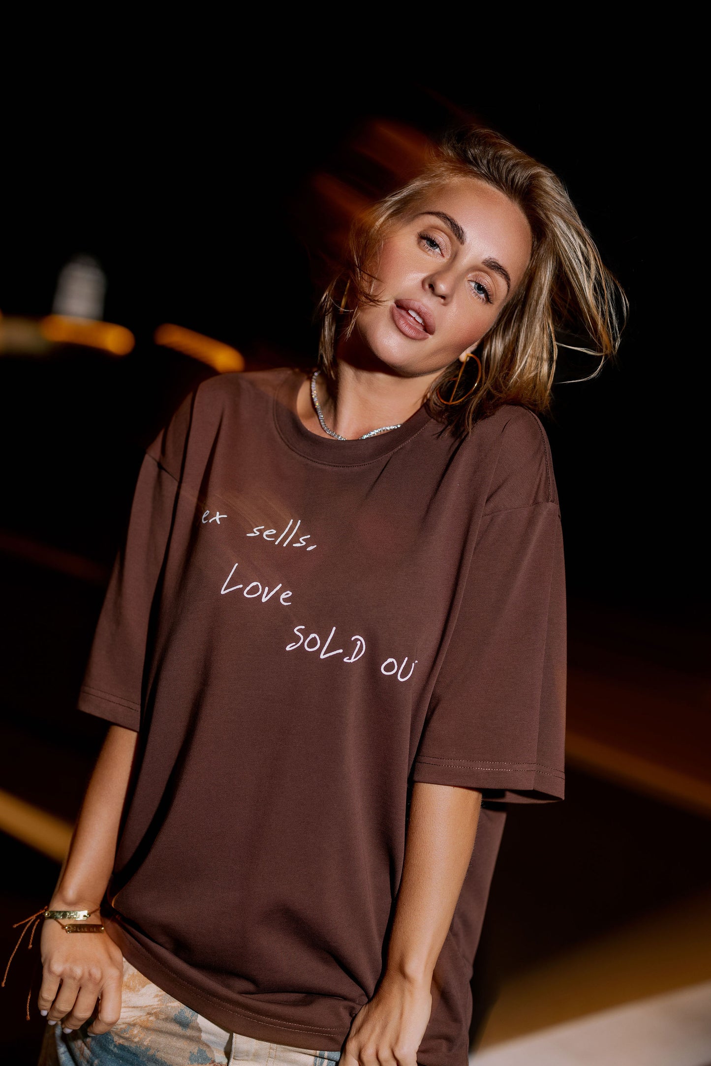 Oversized T-Shirt Chocolate "Love Sold"