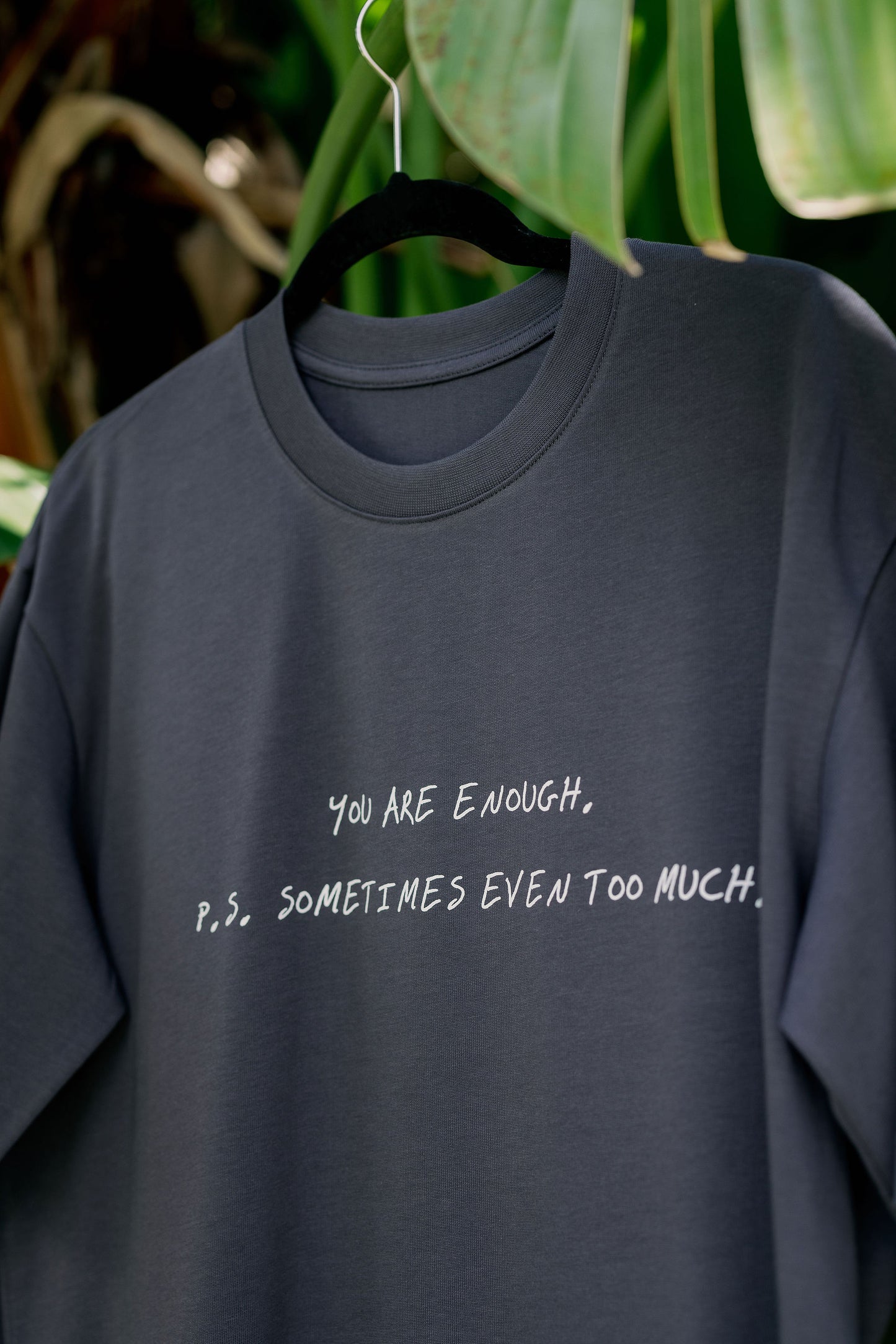 Oversized T-Shirt Graphite "I'am enough"