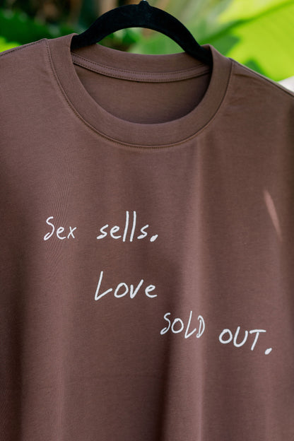 Oversized T-Shirt Chocolate "Love Sold"